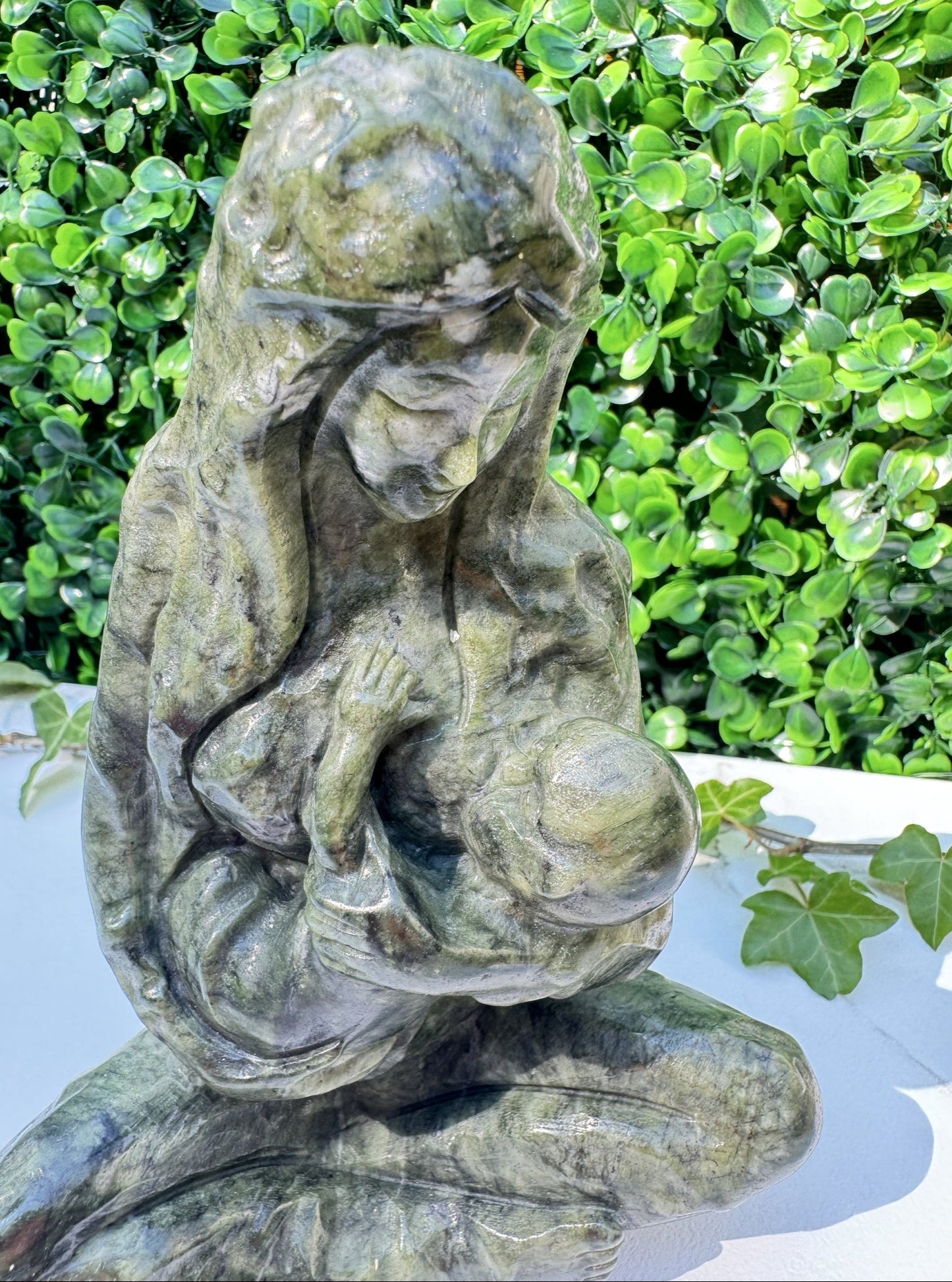 Jade carving, breastfeeding mother and child