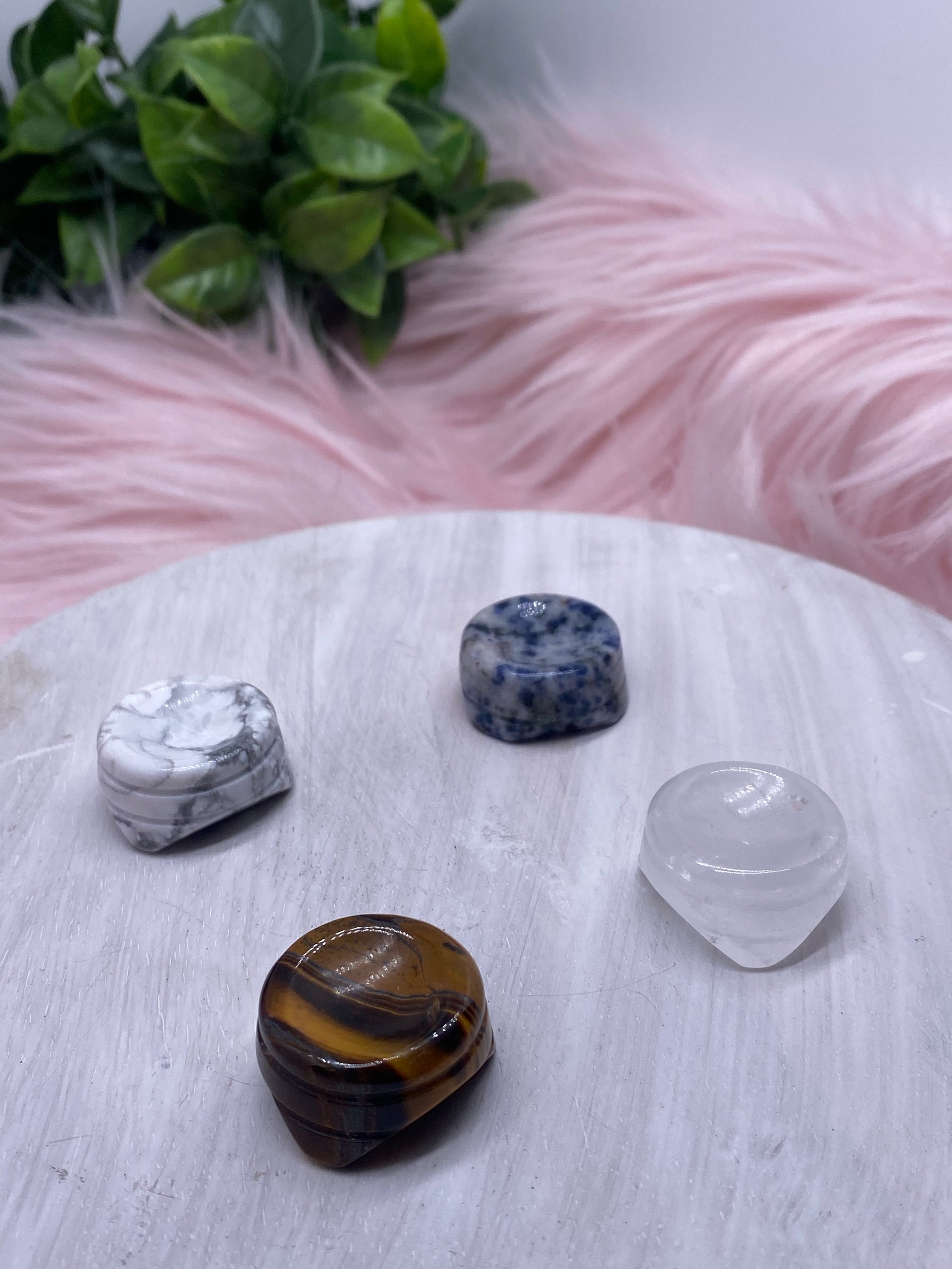 Howlite sphere holder - OM of the Soul